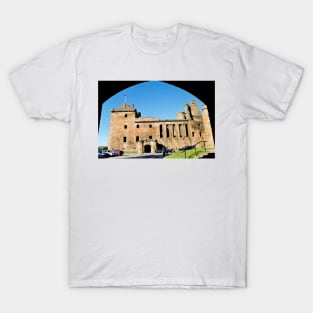 Linlithgow Palace - Wentworth prison in Outlander T-Shirt